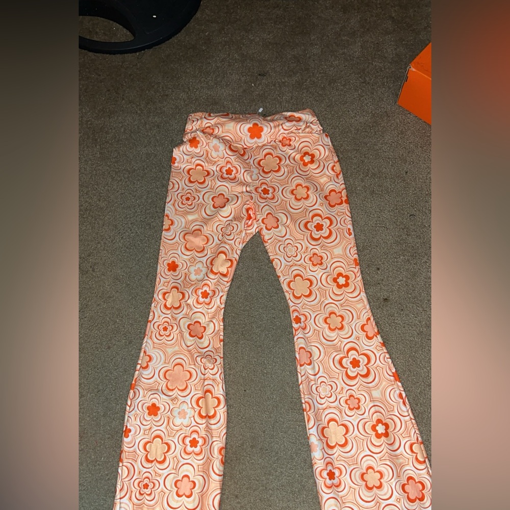 flared leggings